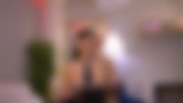 NicoleCellini webcam show