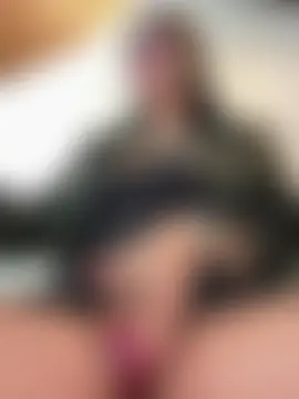 Rae_Lil_White: διαδικτυακό σόου στην κάμερα