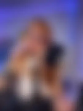 ห้องแชทสดของ Luna_Paris_