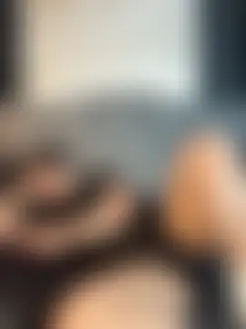 Show modela Noah_ledom na web-kameri