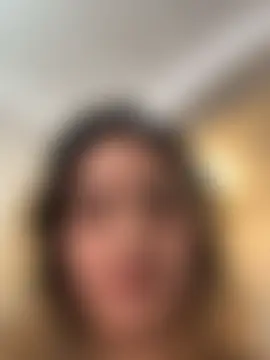 Antonella_Julieta's Live Chat Room