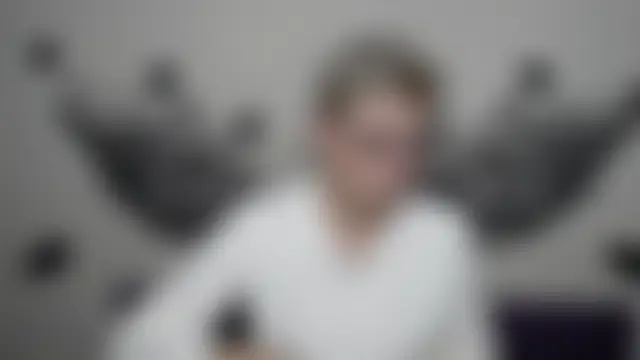 EmiliaGree – Live XXX-chat