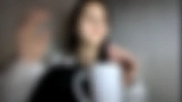 Naoomis élő szexkamerás műsora