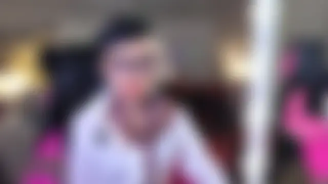 RoxalanaStar Adlı Modelin Canlı XXX Sohbeti