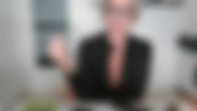 hexe40002's Live Chat Room