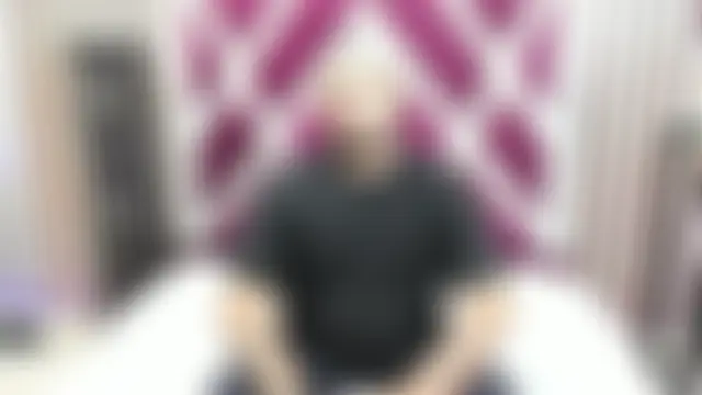 Show modela BoyHotlewd na web-kameri