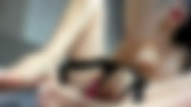 Alison_Kissy: διαδικτυακό σόου στην κάμερα