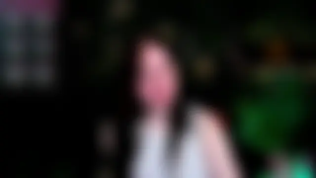 Elisabeth_Binder Chat XXX in diretta