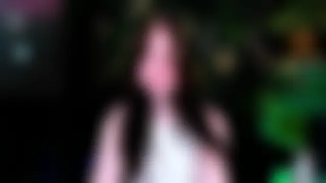 Elisabeth_Binder: онлайн-секс-чат