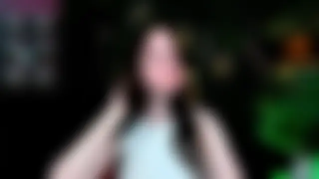 Elisabeth_Binder: онлайн-секс-чат