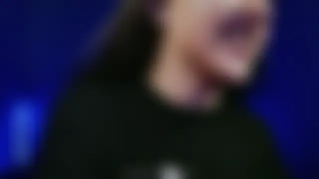 Nalan__: απευθείας σέξι σόου στην κάμερα