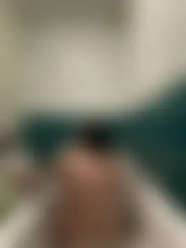 Seks show uživo modela Besthot_2026 na kameri