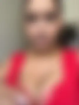 Sara-77 live XXX chat