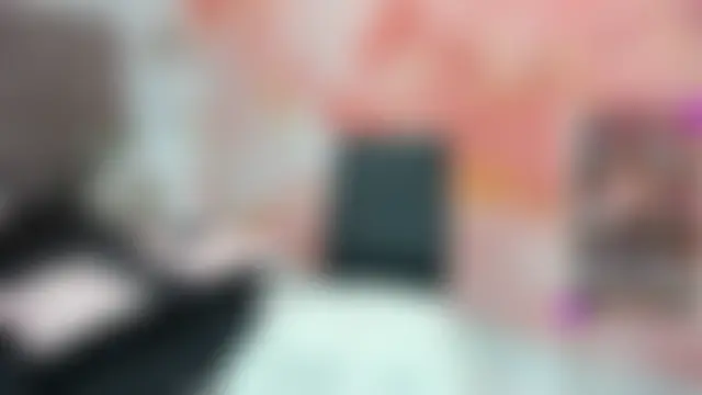 Chat +18 de laliItaclark ao vivo