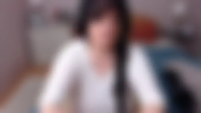 LeveMe2Nightt élő XXX-chatje