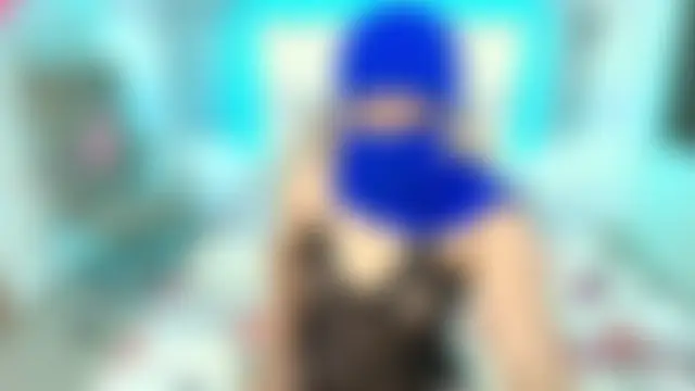 Pertunjukan Kamera Web ZainaNour