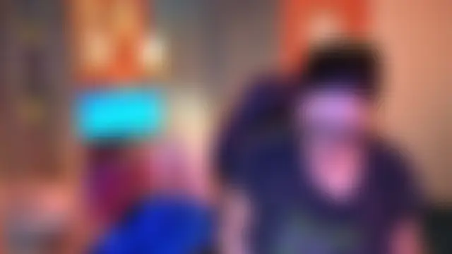 Show modela Jujutopia na web-kameri