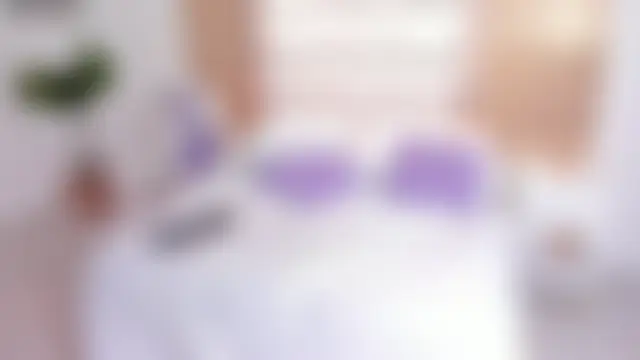 Taylor_Royal_ Pertunjukan Webcam