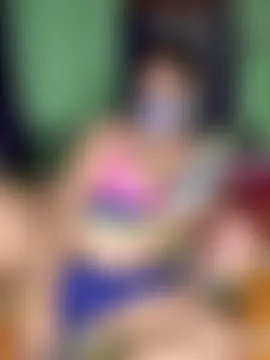 Pertunjukan Kamera Web MAGGO-11