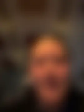 Pokazy przed kamerką – justsomeoneuknow