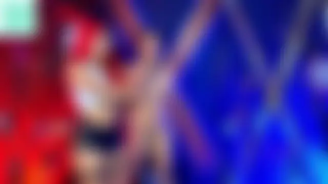 crysstall_misstres_BDSM Pertunjukan Webcam