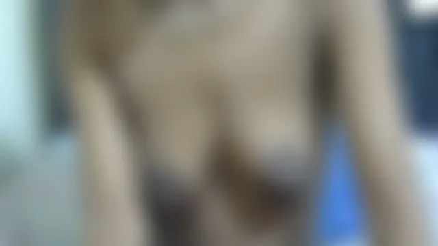 Azwo152333: διαδικτυακό σόου στην κάμερα