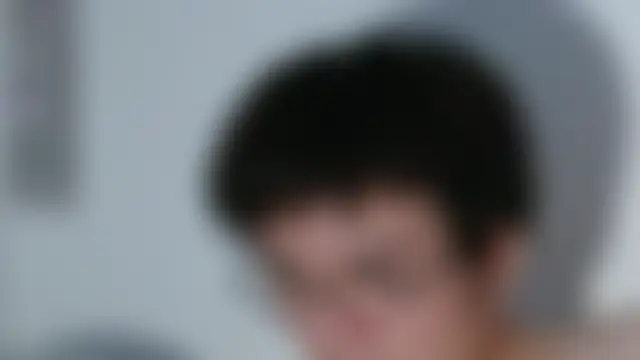 Geofeey Adlı Modelin Canlı Sohbet Odası