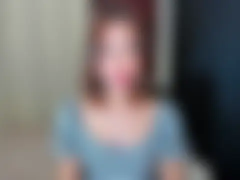 YougotLara's Live Chat Room