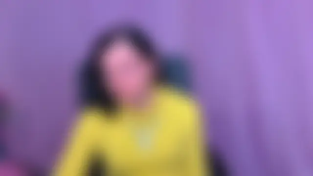 LauraFinn Show in webcam