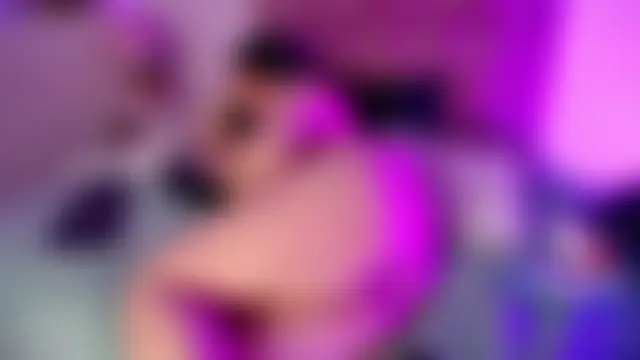 Pertunjukan Kamera Web Selenee23