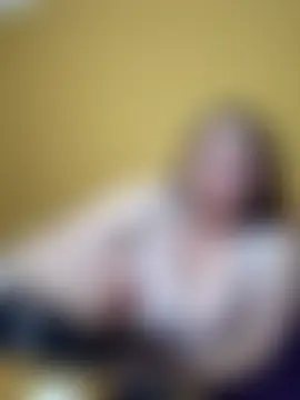 LiluHot 在線直播表演