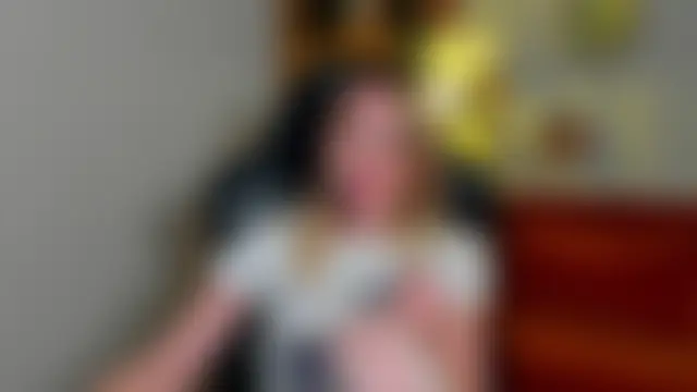 ElaraVoltage's Live Webcam Chat