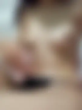 olivia-39 Show in webcam