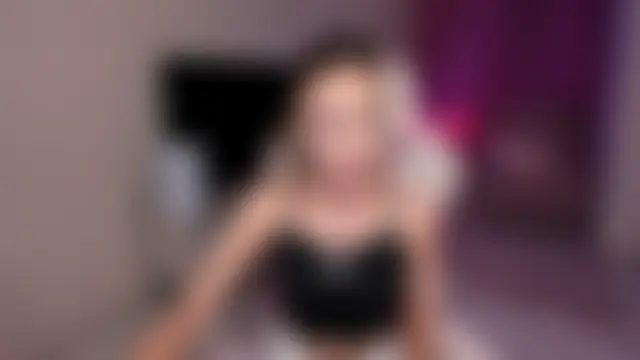 EllaCurtis' Webcam Show