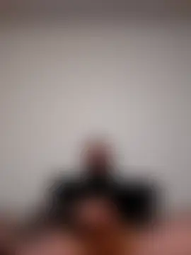 Beardedtattood: διαδικτυακό σόου στην κάμερα