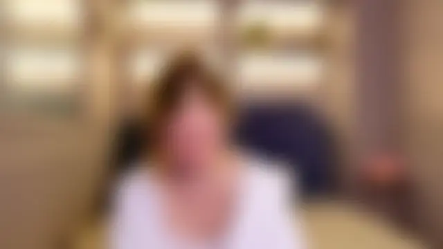 Morgan_Wardi's Live Chat Room