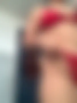 Gabrielleof's Live Chat Room