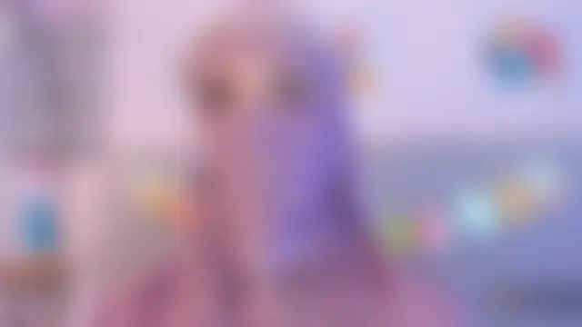 rawiya Show in webcam