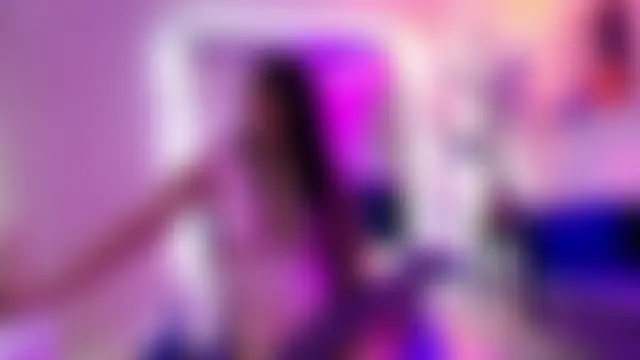 Miia__owens 现场聊天室