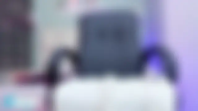 Lucy_Williiams live-chat rom