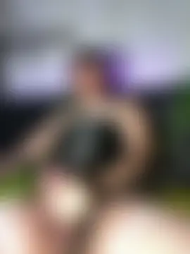 Naughtygirlts 在線直播表演