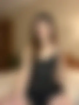 Yourmiss_x élő chatszobája