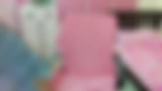 Mica_Jones élő chatszobája