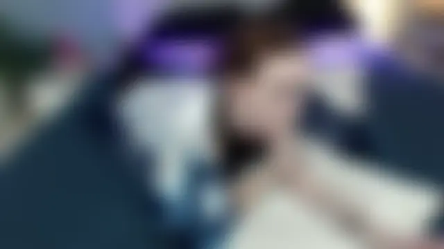 SunyLily élő chatszobája