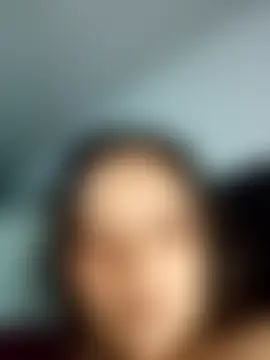 Emily_Rouse23 élő XXX-chatje