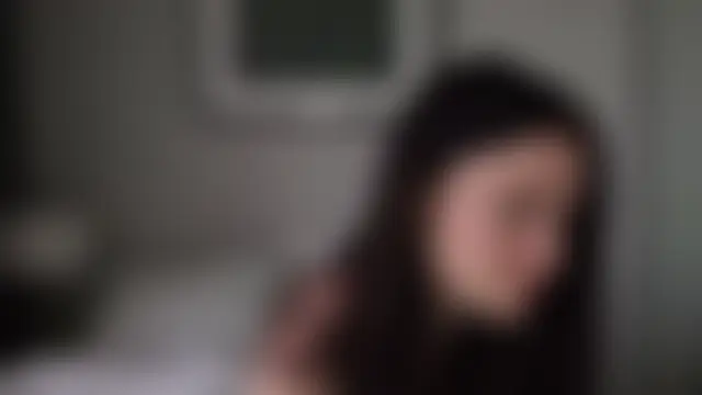 bonjour_nihao_hello Live XXX Chat