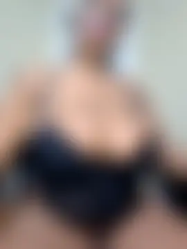 sexy_boobs97 Show in webcam