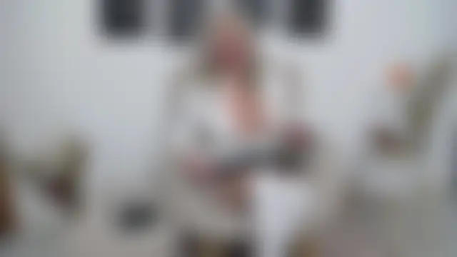 Pokazy przed seks kamerką na żywo – EmilyLoove