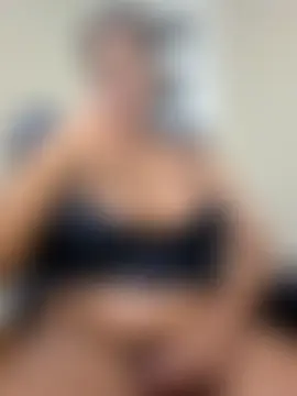 sexy_boobs97 Adlı Modelin Canlı XXX Sohbeti