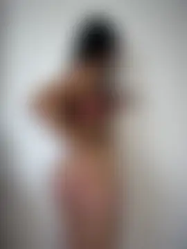 sara_omi Webcam show